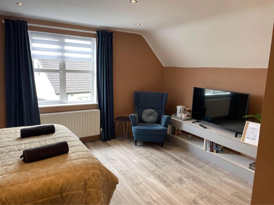 Wind Rose Rooms Ballycastle Extérieur photo